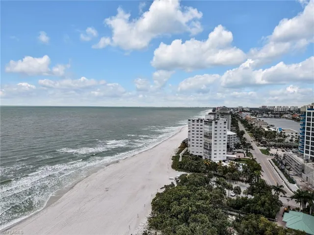 400 Flagship Dr 302, Naples, Florida 34108