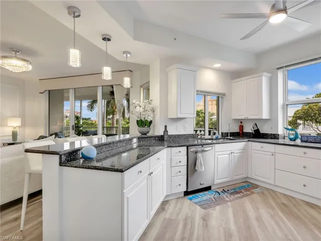 400 Flagship Dr 302, Naples, Florida 34108
