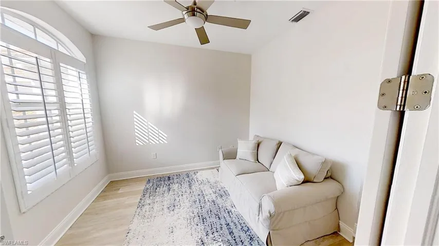 Bedroom/Den