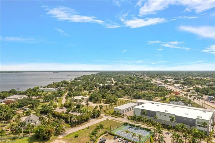3000  Oasis Grand  BLVD, Fort Myers, FL 33916