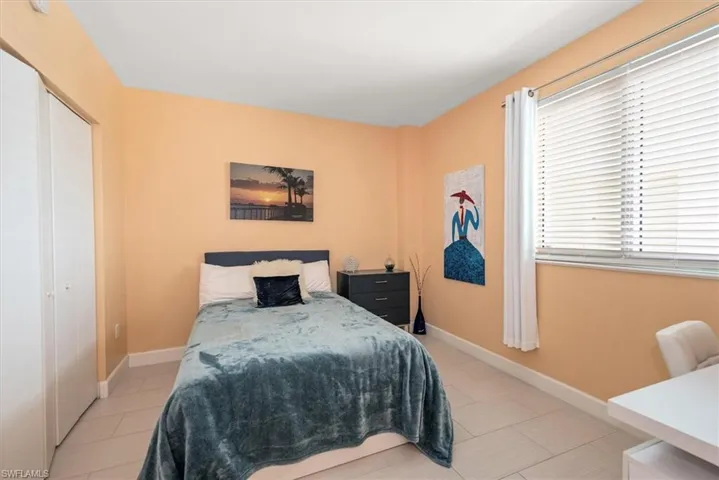 3000  Oasis Grand  BLVD, Fort Myers, FL 33916