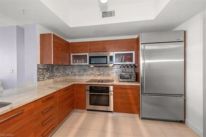 3000  Oasis Grand  BLVD, Fort Myers, FL 33916