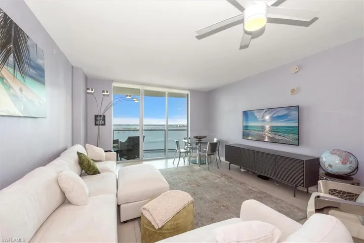 3000  Oasis Grand  BLVD, Fort Myers, FL 33916