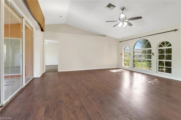 2915  47th NE AVE, Naples, FL 34120