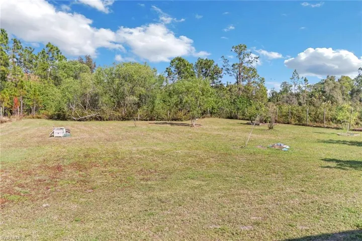 2915  47th NE AVE, Naples, FL 34120