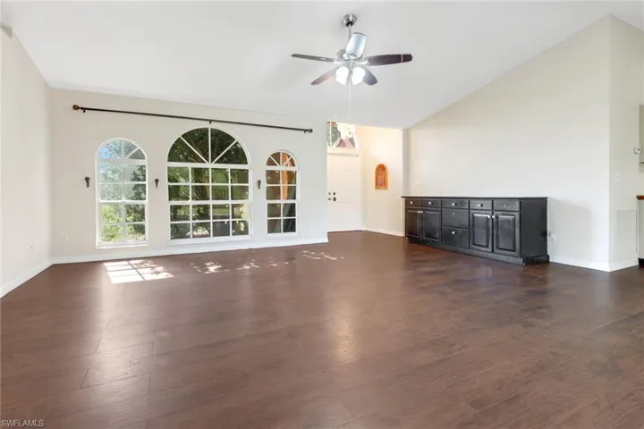 2915  47th NE AVE, Naples, FL 34120