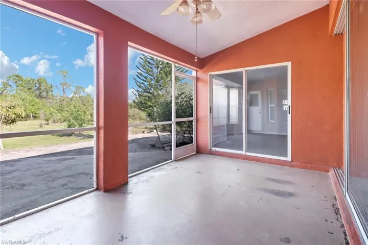 2915  47th NE AVE, Naples, FL 34120