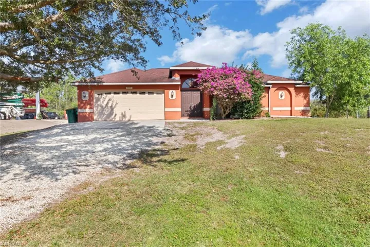 2915  47th NE AVE, Naples, FL 34120