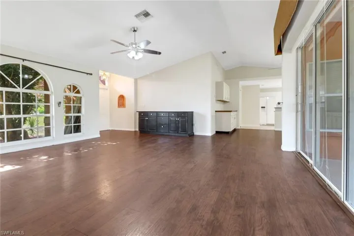 2915  47th NE AVE, Naples, FL 34120