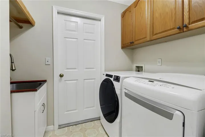 2915  47th NE AVE, Naples, FL 34120