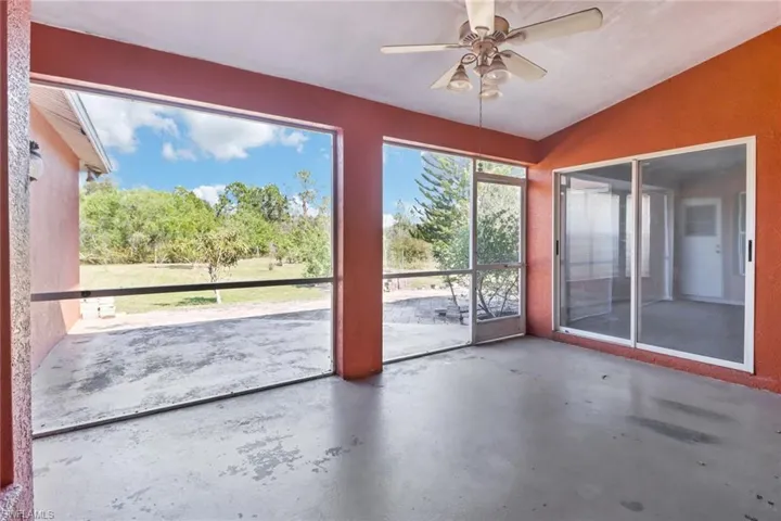 2915  47th NE AVE, Naples, FL 34120