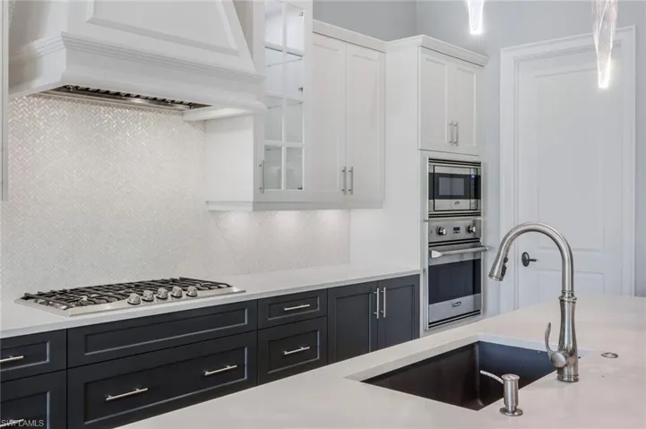 16448 Talis Park Dr, Naples, Florida 34110