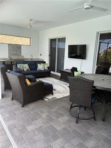 1120 Nw 42nd Pl, Cape Coral, Florida 33993