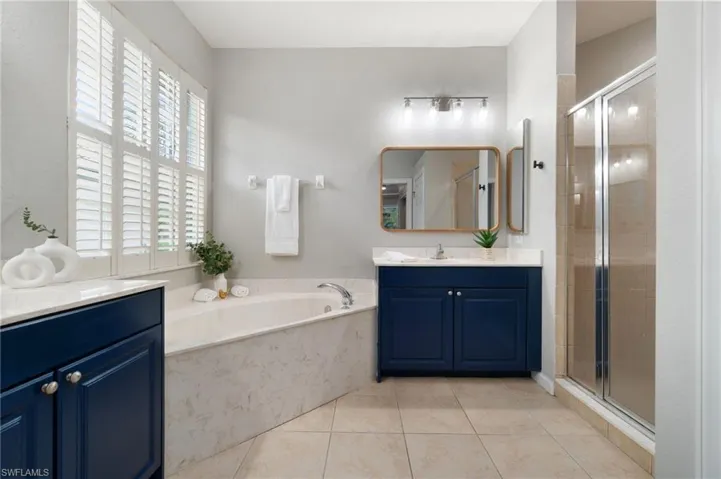 15586 Vallecas Ln, Naples Fl 34110