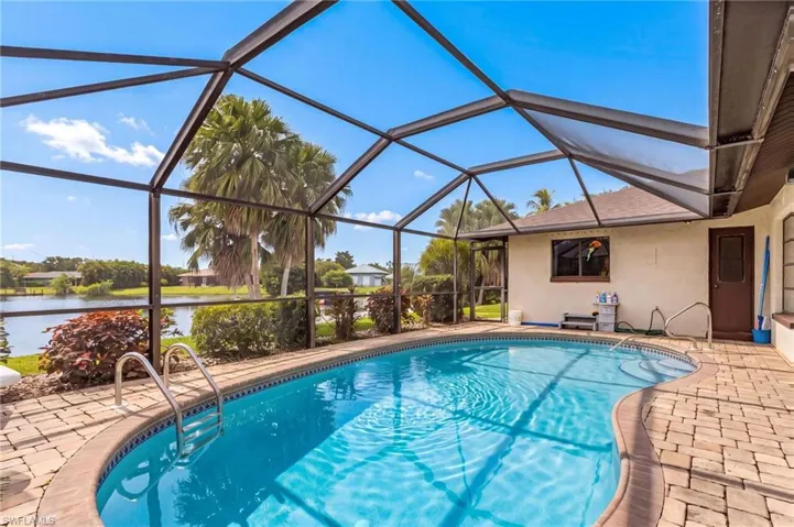 17161 Waters Edge Cir, North Fort Myers, Florida 33917