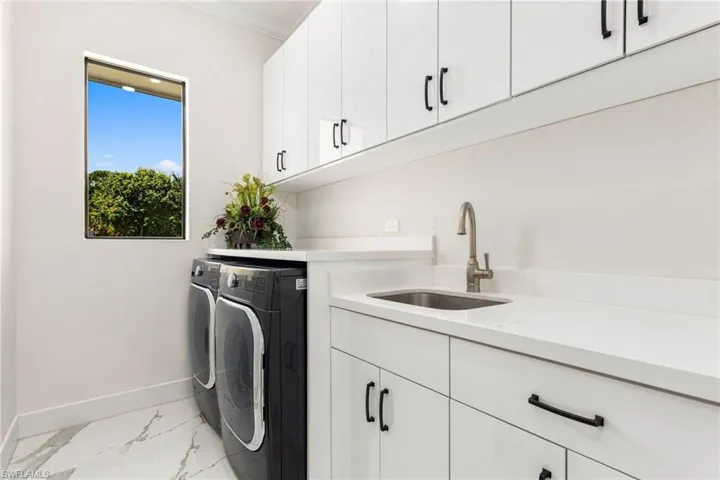 499 Golden Gate Blvd E, Naples, Florida 34120