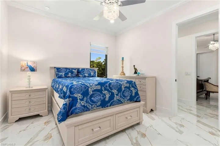 499 Golden Gate Blvd E, Naples, Florida 34120