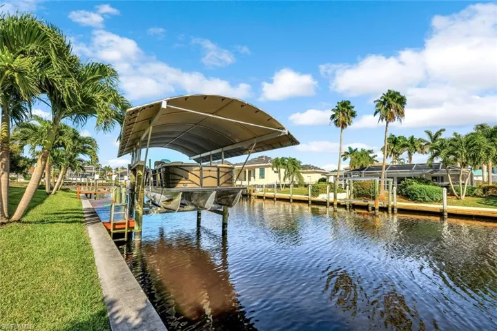 Dock with 10k lb Boat Lift and New Canopy