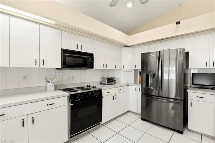 526 100th Ave N, Naples, Florida 34108