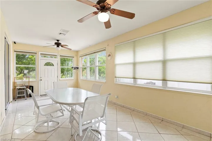 526 100th Ave N, Naples, Florida 34108