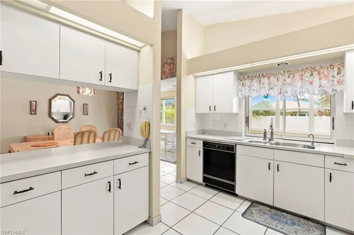 526 100th Ave N, Naples, Florida 34108