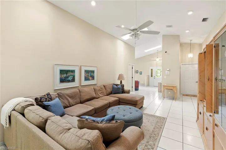 526 100th Ave N, Naples, Florida 34108