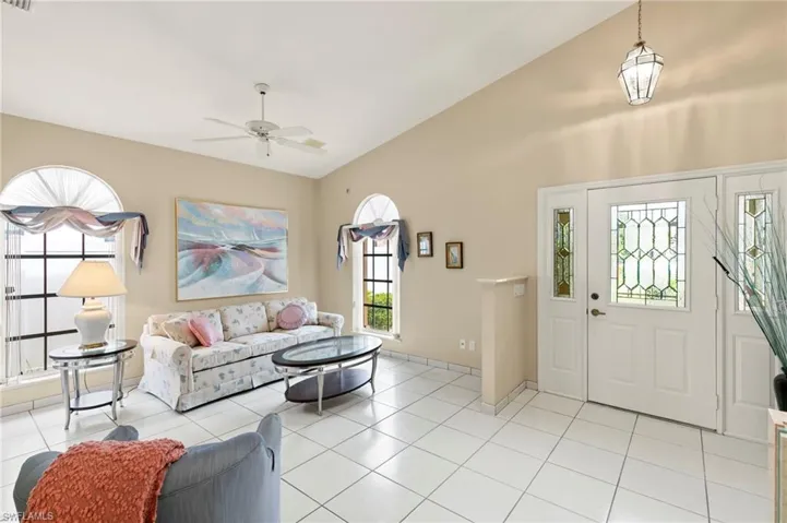 526 100th Ave N, Naples, Florida 34108