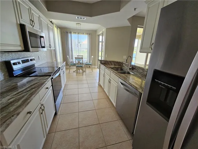 1380  Tiffany  LN, Naples, FL 34105
