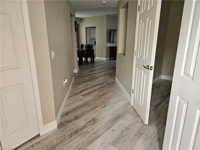 1380  Tiffany  LN, Naples, FL 34105