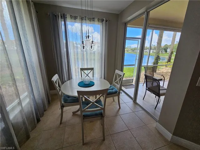 1380  Tiffany  LN, Naples, FL 34105