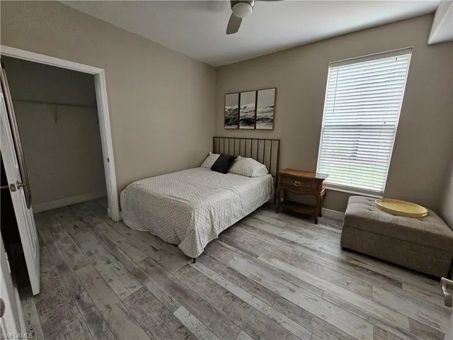1380  Tiffany  LN, Naples, FL 34105
