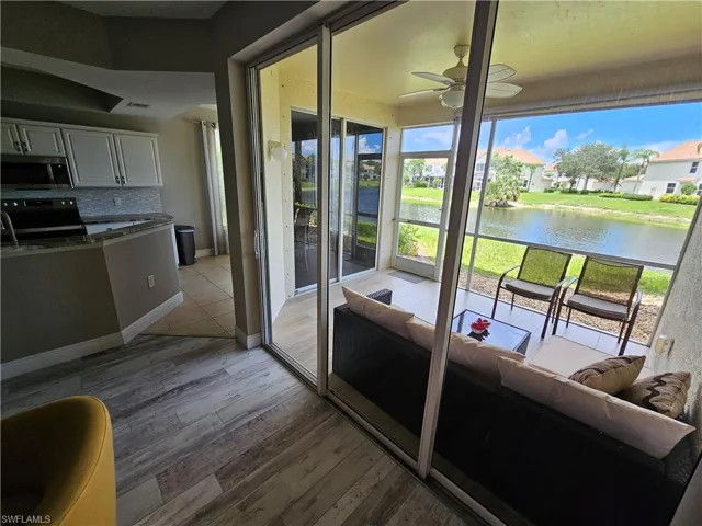 1380  Tiffany  LN, Naples, FL 34105