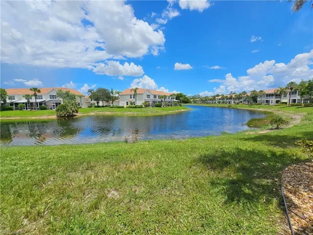 1380  Tiffany  LN, Naples, FL 34105