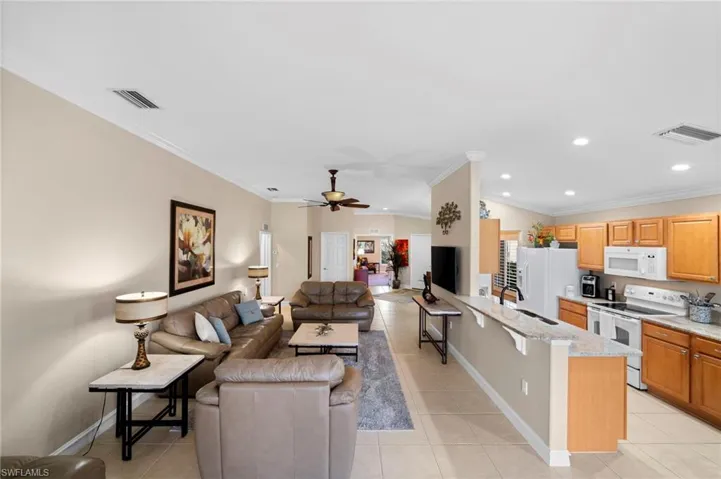 2535 Belleville CT, CAPE CORAL FL 33991