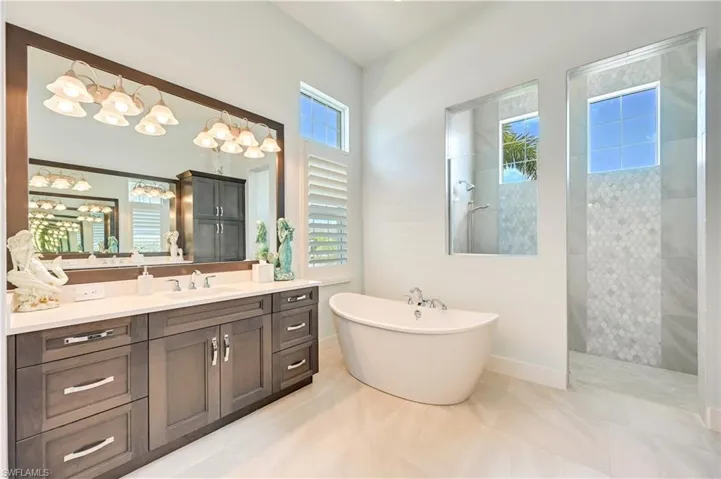 14338 Laguna Springs Ln, Naples, Florida 34114