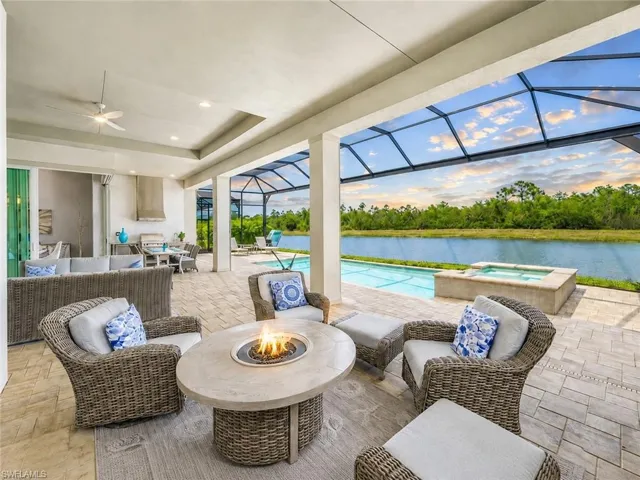 14338 Laguna Springs Ln, Naples, Florida 34114