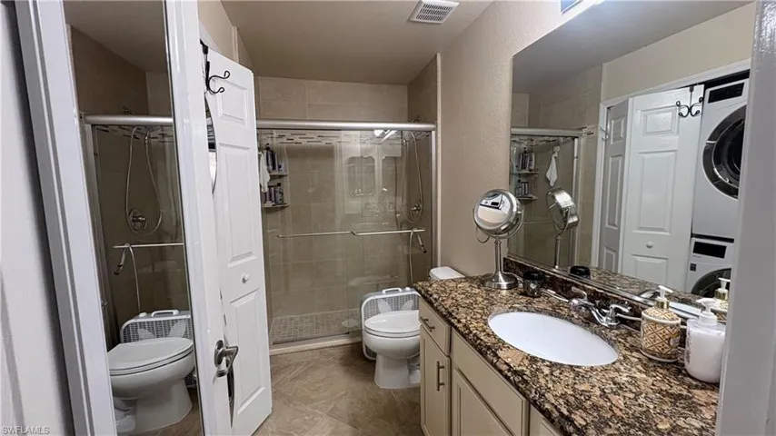 9064  Gervais  CIR, Naples, FL 34120