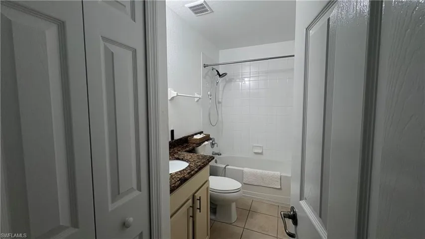 9064  Gervais  CIR, Naples, FL 34120