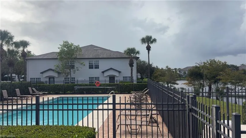 9064 Gervais Cir 105, Naples, Florida 34120