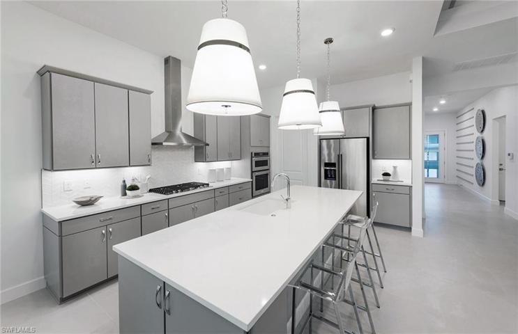 Photo of furnished model, options may vary.