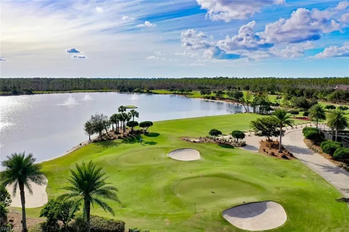 Short game practice facilities