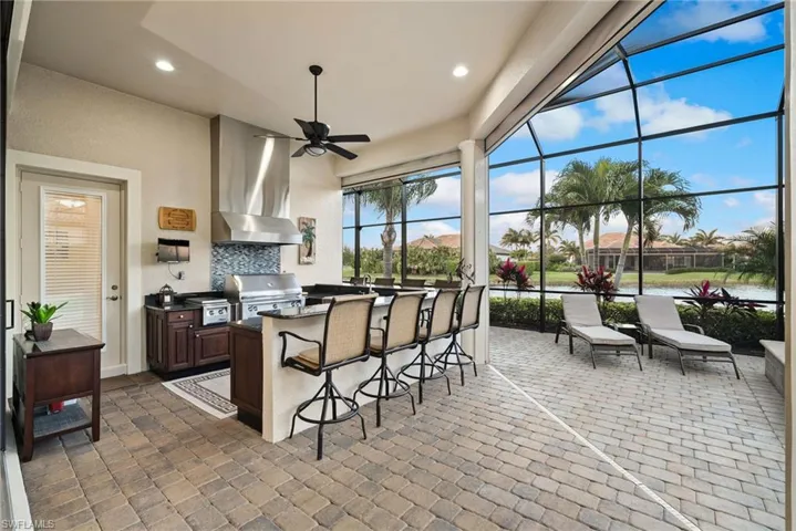 Lanai with ceiling fan