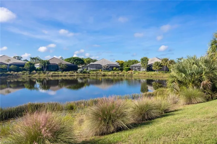 7035 Dominica Dr, Naples, Florida 34113