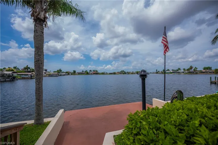 412 Cape Coral Pkwy W, Cape Coral, Florida 33914