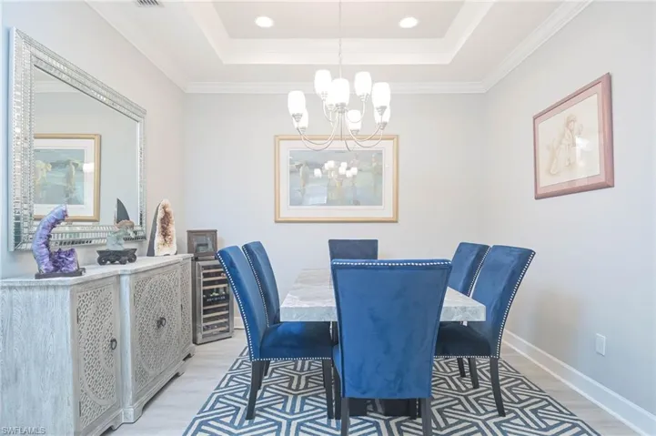 8013  Calle Canovas  CT, Naples, FL 34114