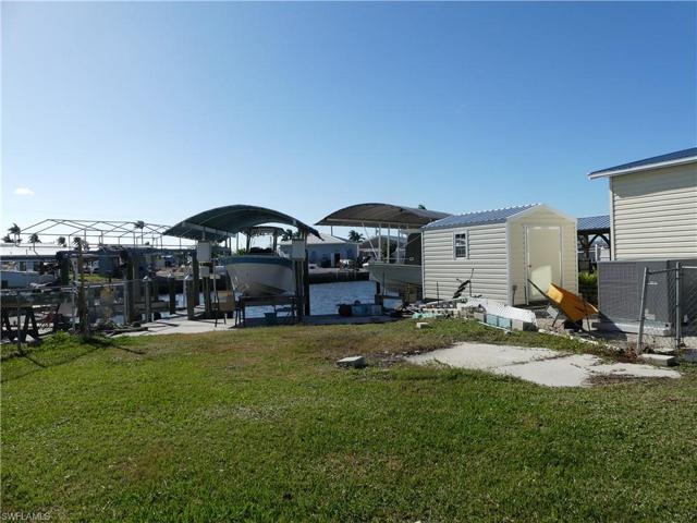 Covered Boat Lift