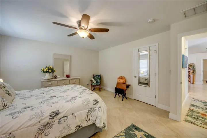 Bedroom with ceiling fan