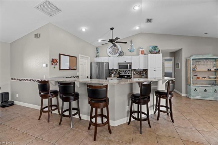 836 Mohawk PKWY, CAPE CORAL FL 33914