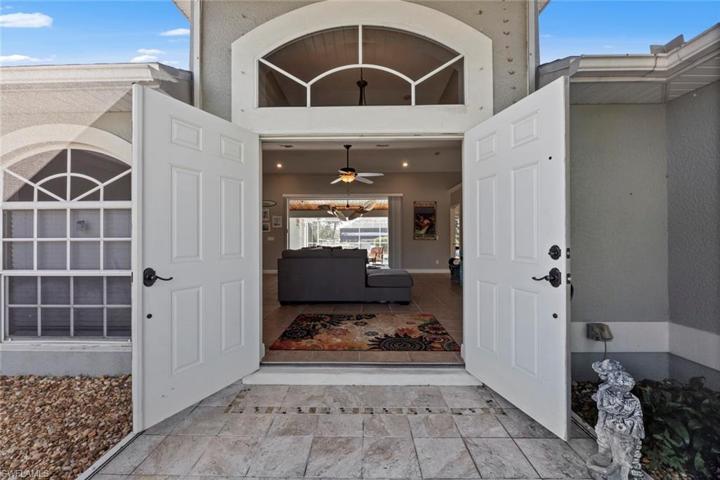 836 Mohawk PKWY, CAPE CORAL FL 33914