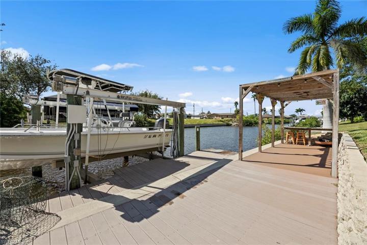 836 Mohawk PKWY, CAPE CORAL FL 33914